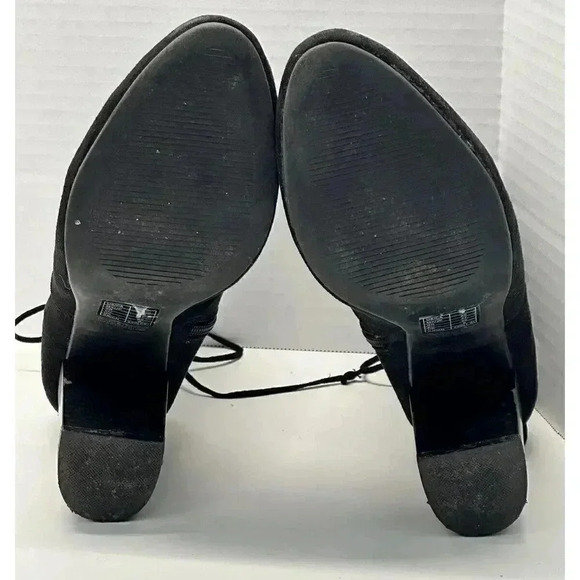 Forever 21 Faux Black Leather Back Lace Up Block High Heel Ankle Boots Size 8 - Picture 8 of 9